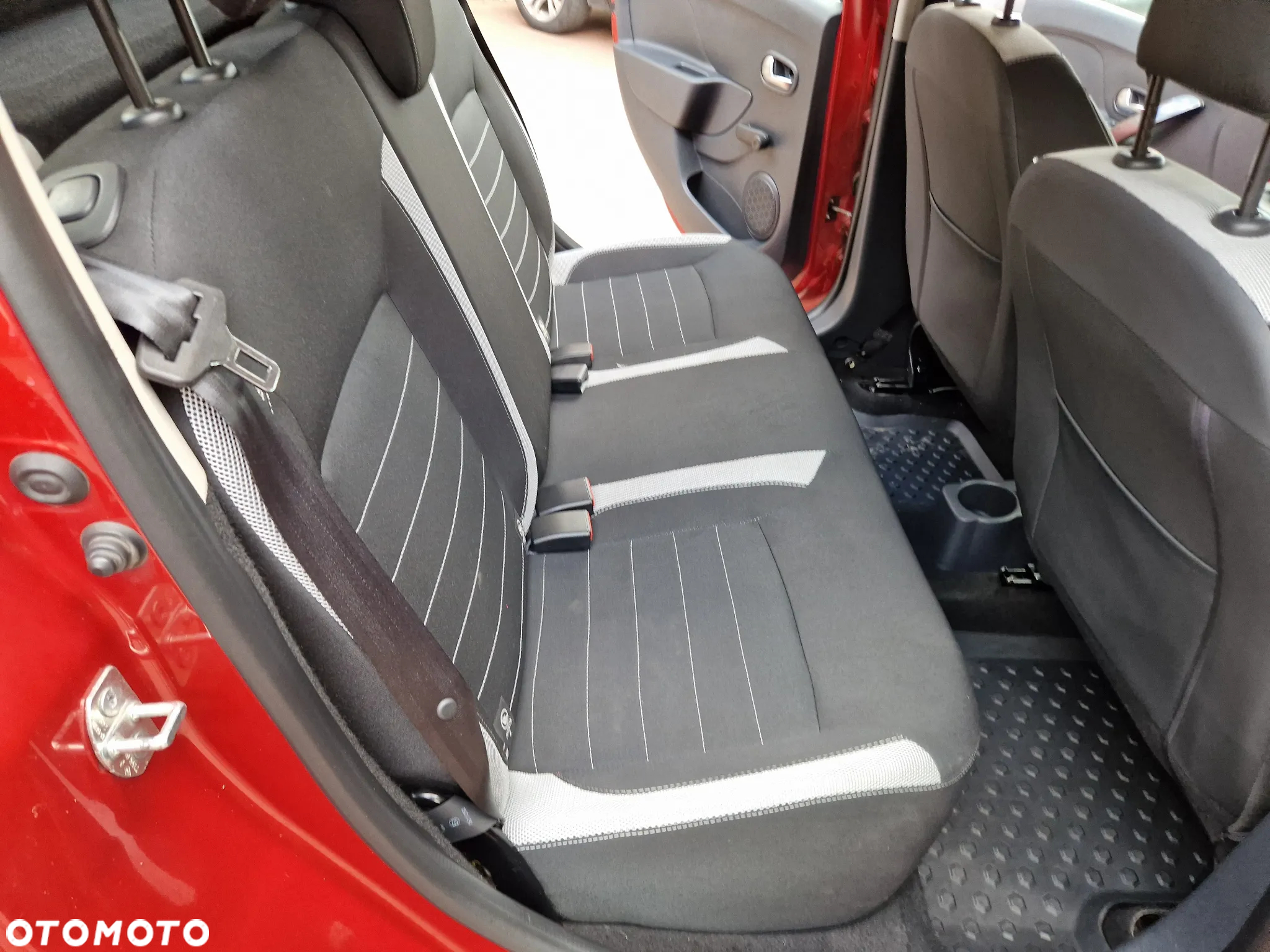 Dacia Sandero Stepway 0.9 TCe Laureate S&S - 14