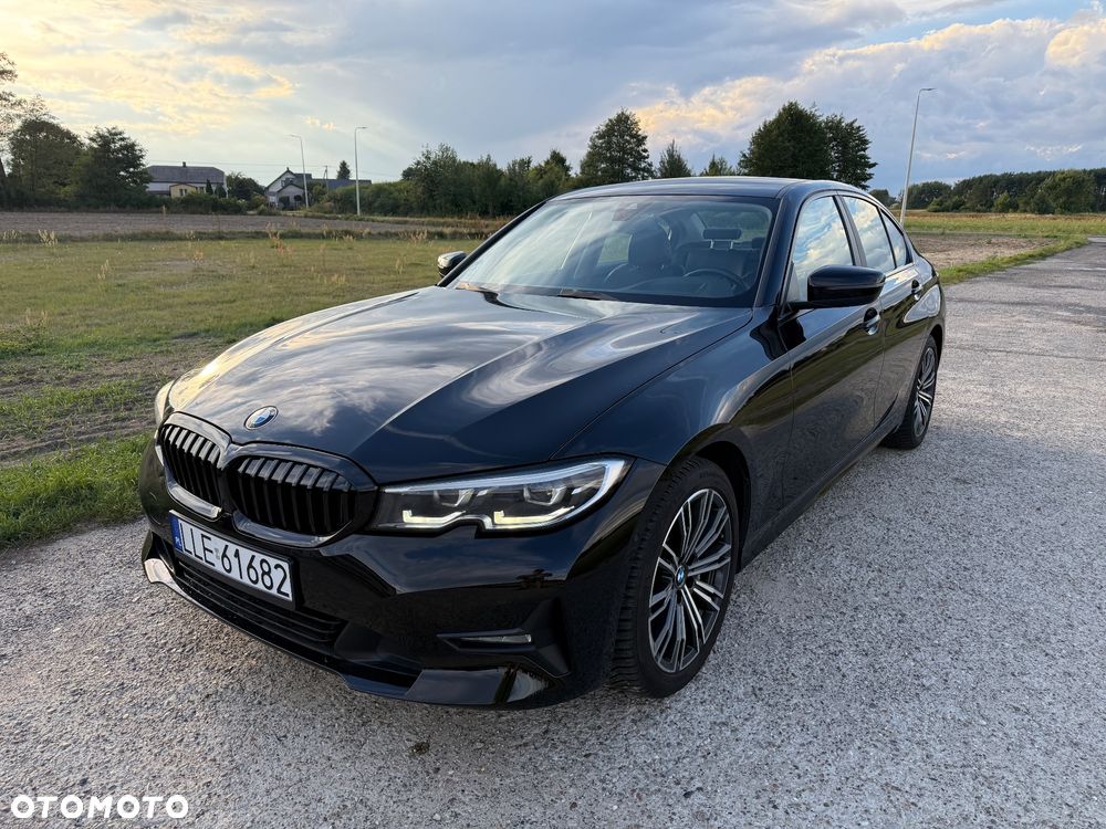 BMW Seria 3 330i Advantage - 1