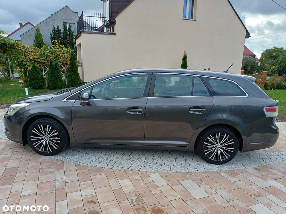 Toyota Avensis Touring Sports 1.8 Comfort - 6