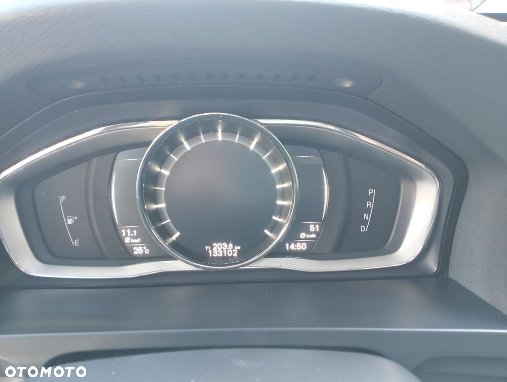 Volvo V60 T6 AWD Drive-E R-Design Momentum - 32