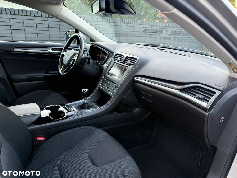 Ford Mondeo - 14
