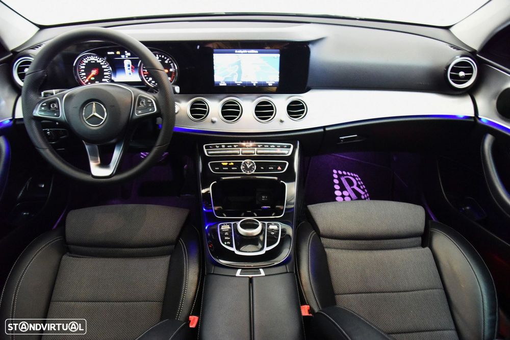 Mercedes-Benz E 220 d Avantgarde - 27