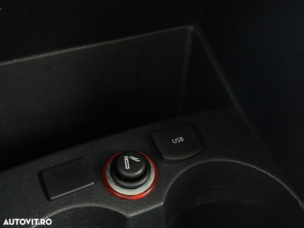 Volkswagen Polo 1.4 TDI Blue Motion - 37