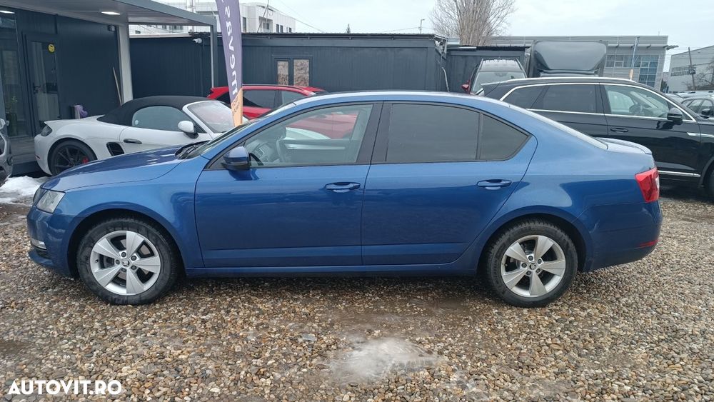 Skoda Octavia - 2