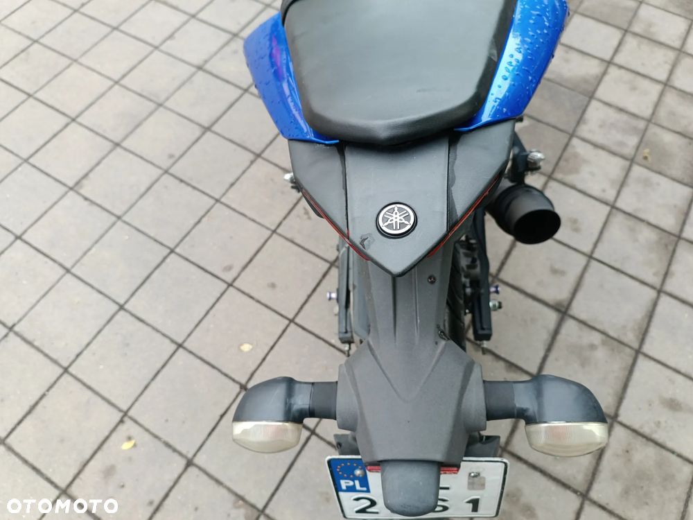 Yamaha YZF - 9