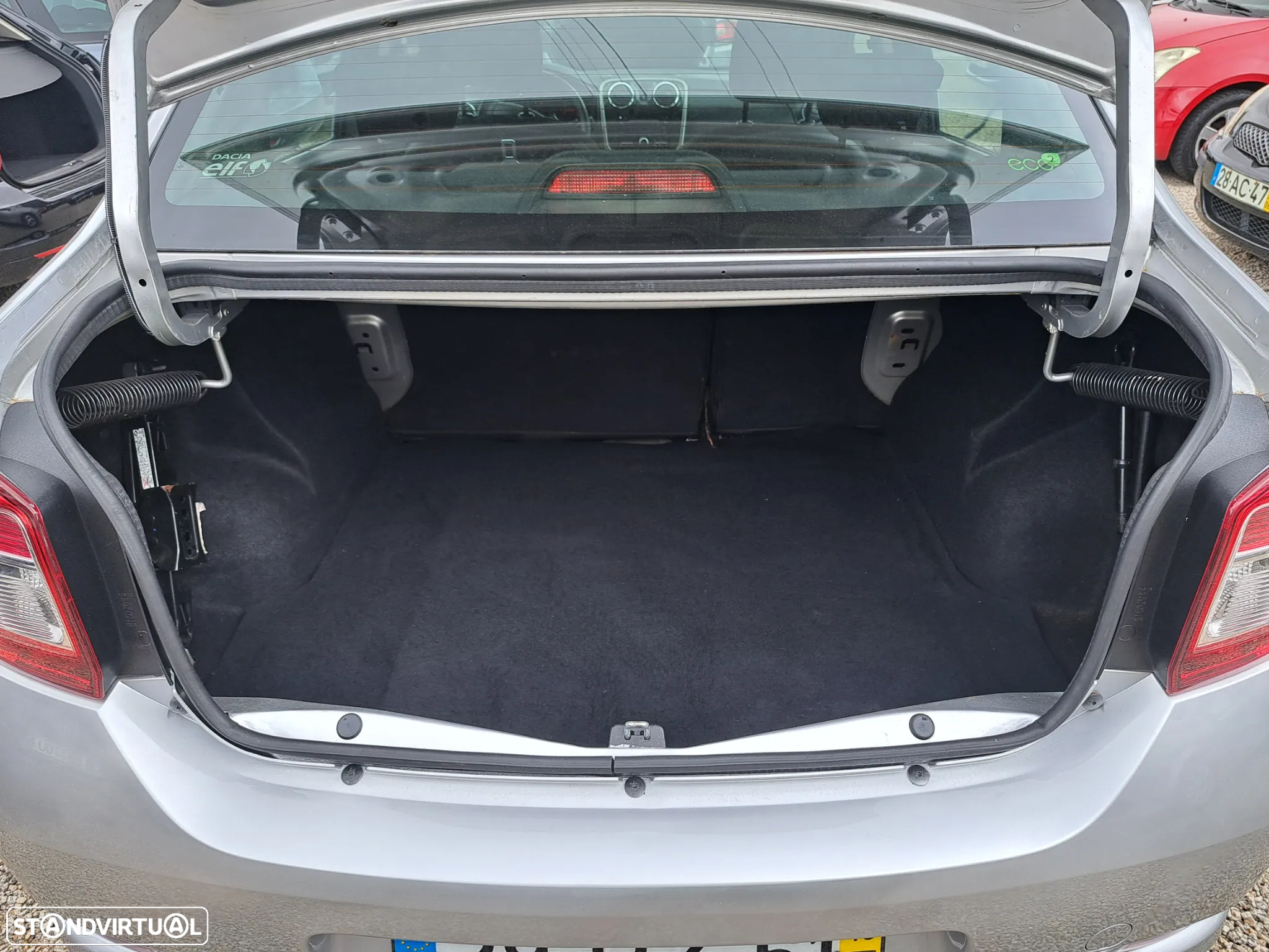 Dacia Logan 1.5 dCi Confort Business - 16