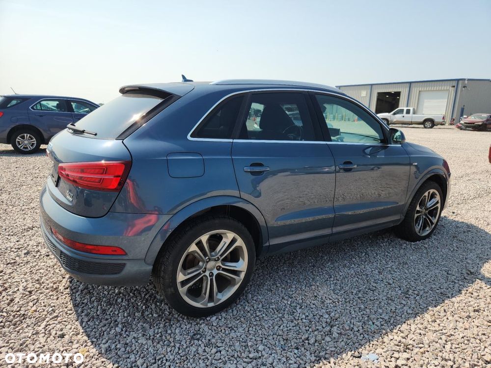 Audi Q3 2.0 TFSI Quattro S tronic design - 4