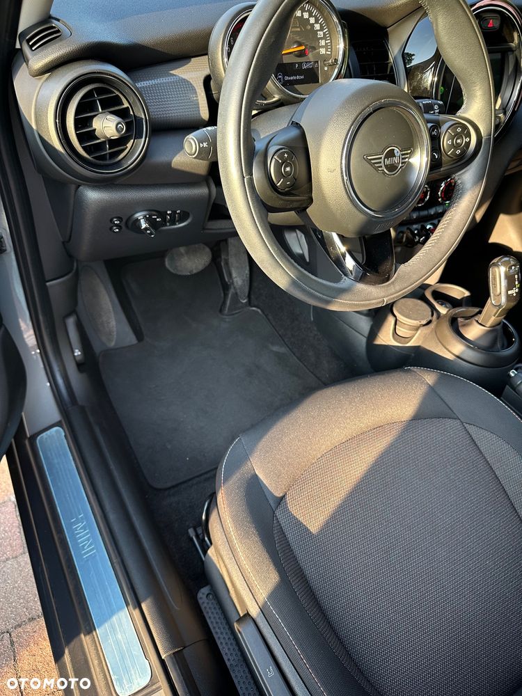 MINI Cooper Standard - 34