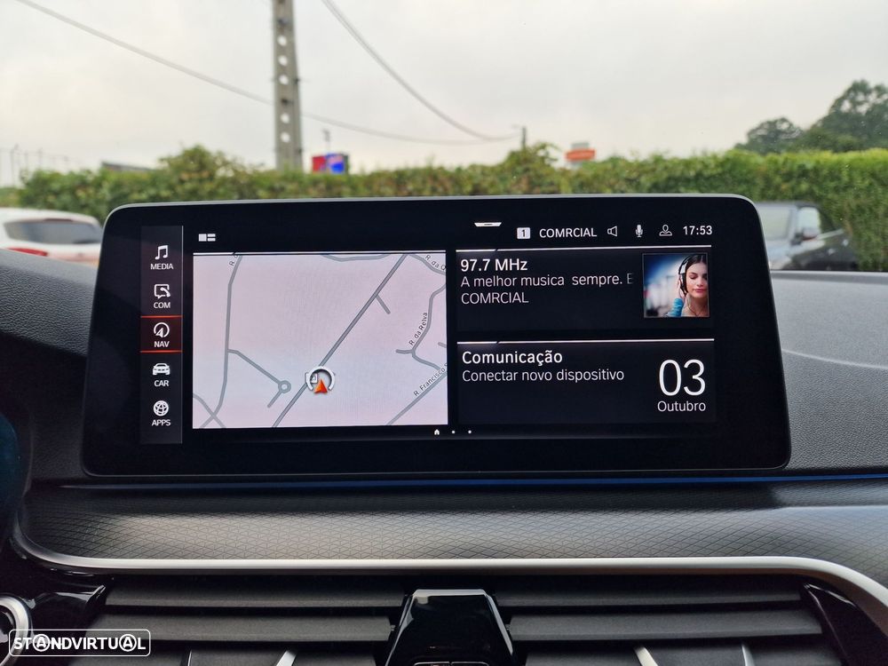 BMW 530 e Pack Desportivo M - 32