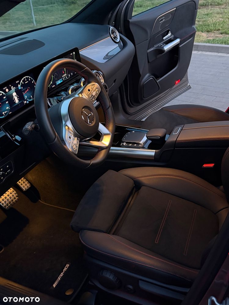 Mercedes-Benz GLA 200 4-Matic Progressive - 12