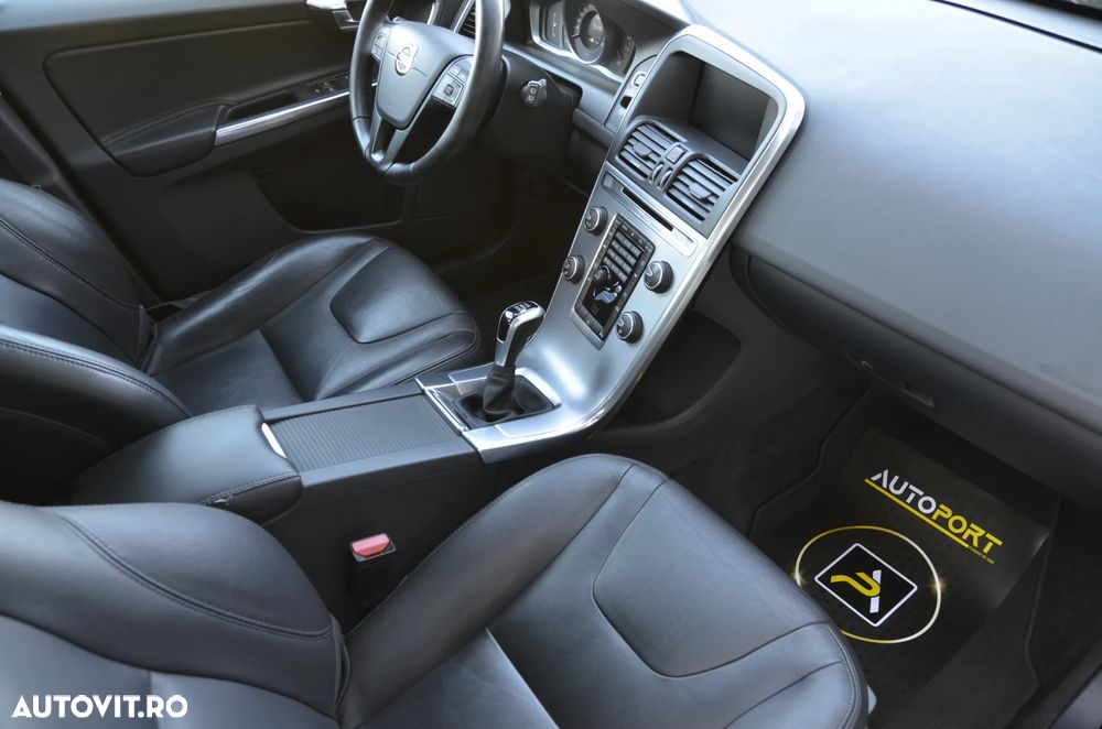 Volvo XC 60 D3 Summum - 11