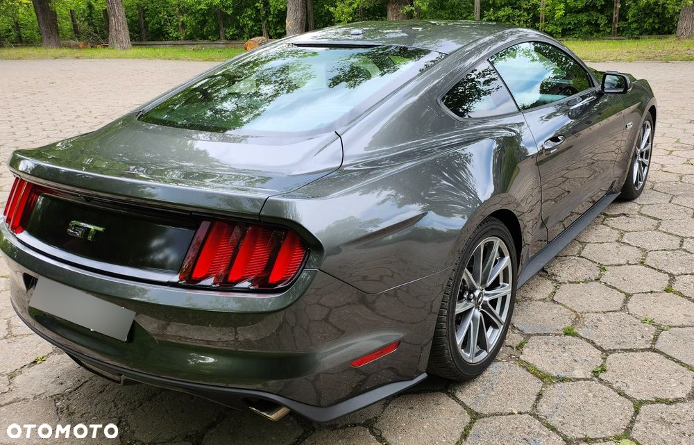 Ford Mustang 5.0 V8 GT - 12