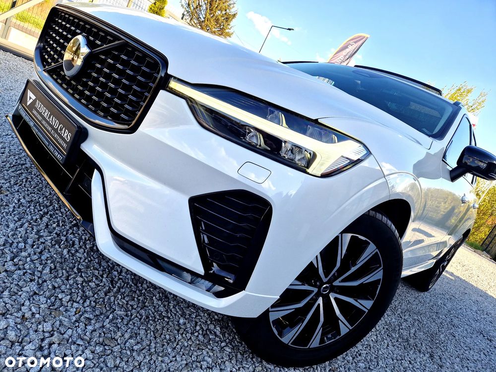Volvo XC 60 B4 D Plus Dark - 2