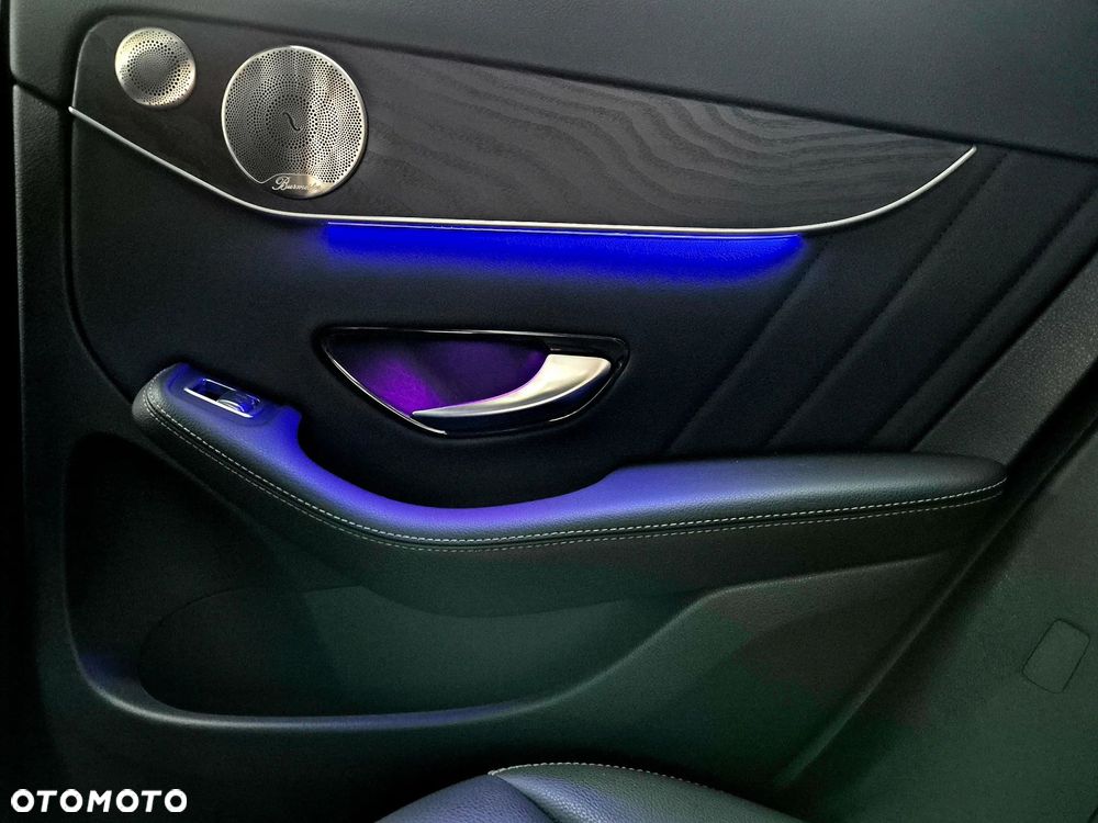 Mercedes-Benz GLC 220 d 4Matic 9G-TRONIC AMG Line Plus - 23