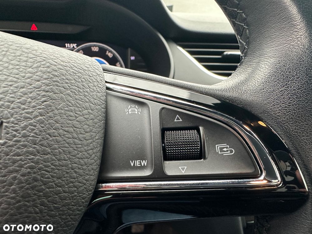 Skoda Octavia 2.0 TDI DSG L&K - 21