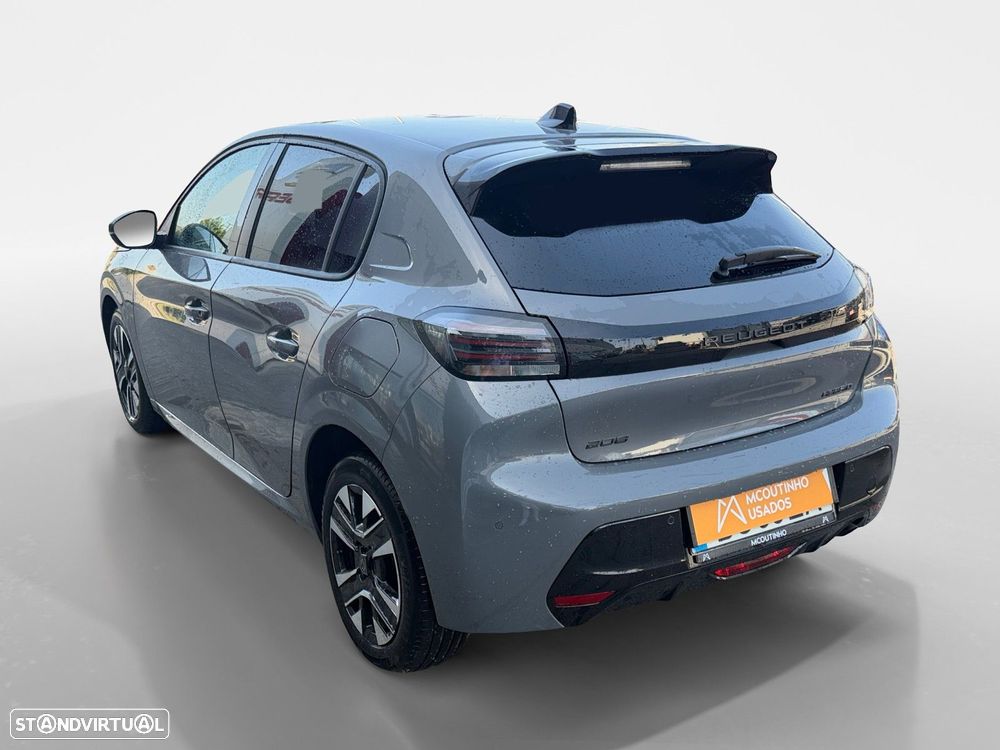 Peugeot 208 - 3