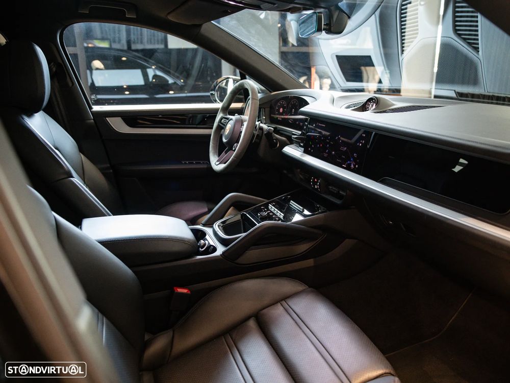 Porsche Cayenne Coupé E-Hybrid - 39