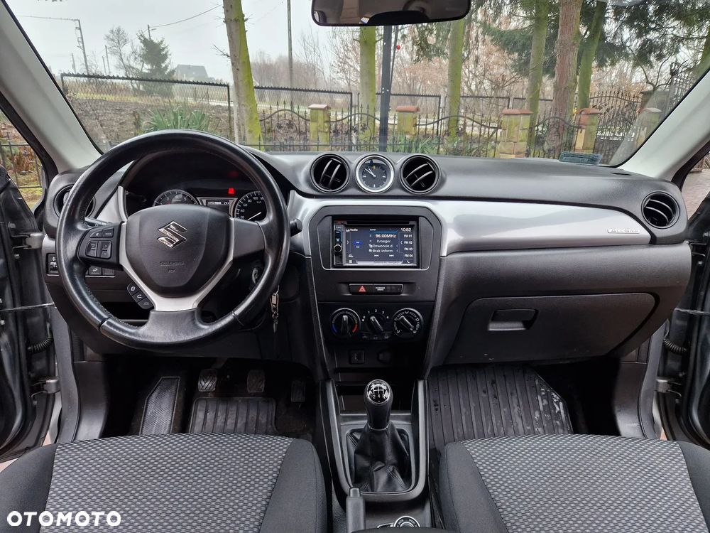 Suzuki Vitara 1.6 Comfort 4WD - 16