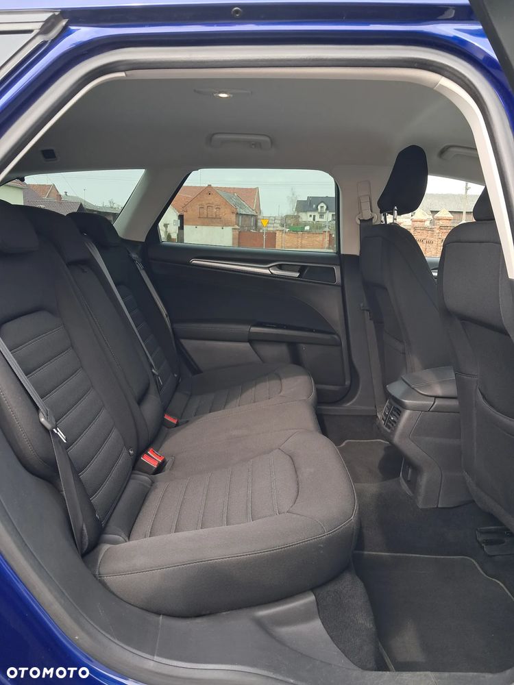 Ford Mondeo 2.0 TDCi Titanium PowerShift - 11