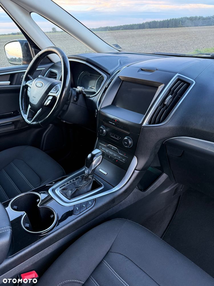 Ford Galaxy - 29