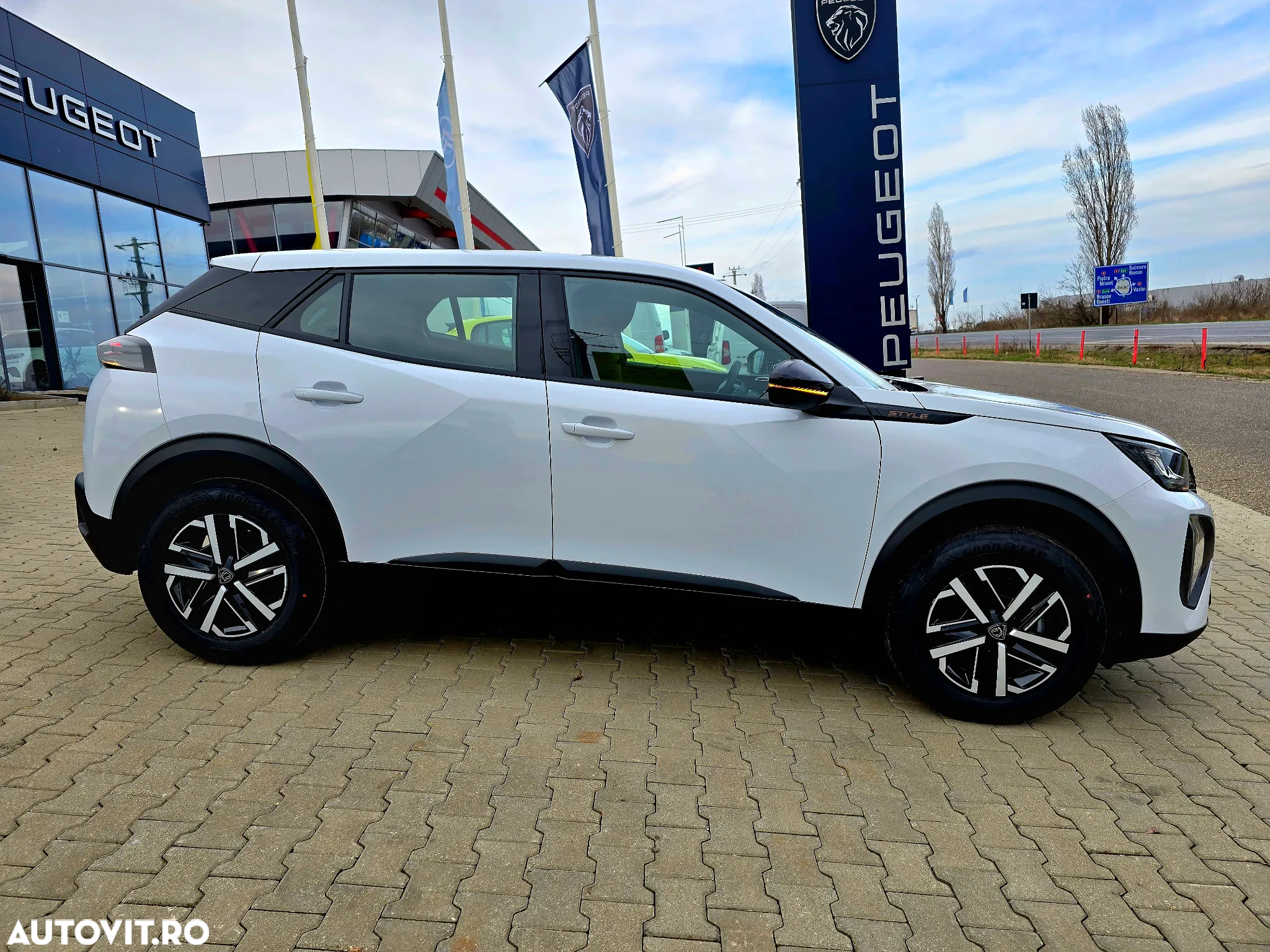 Peugeot 2008 1.2L PureTech 100 S&S BVM6 Active - 3