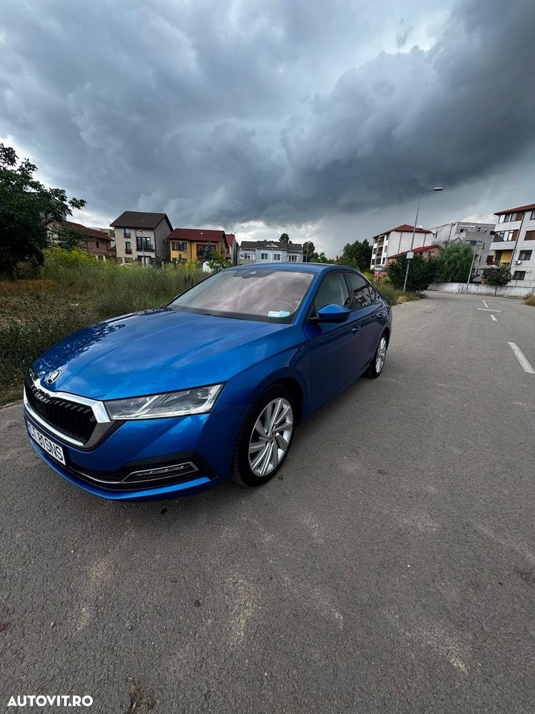 Skoda Octavia 2.0 TDI DSG Ambition - 1