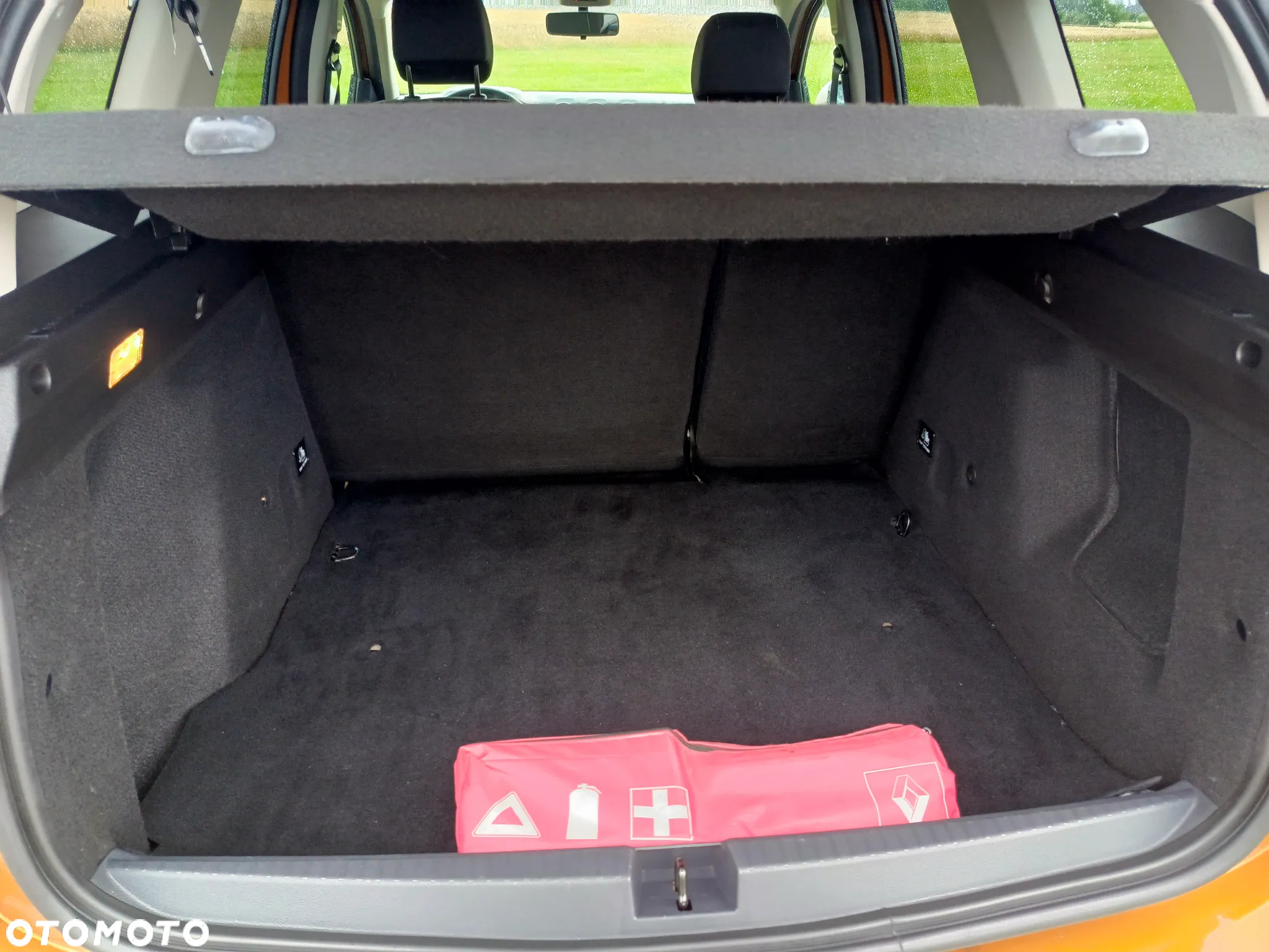 Dacia Duster 1.6 SCe S&S - 6