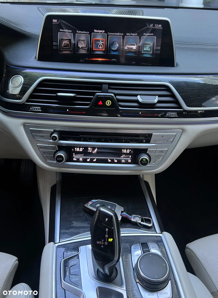 BMW Seria 7 750Li xDrive Edition Exclusive - 25