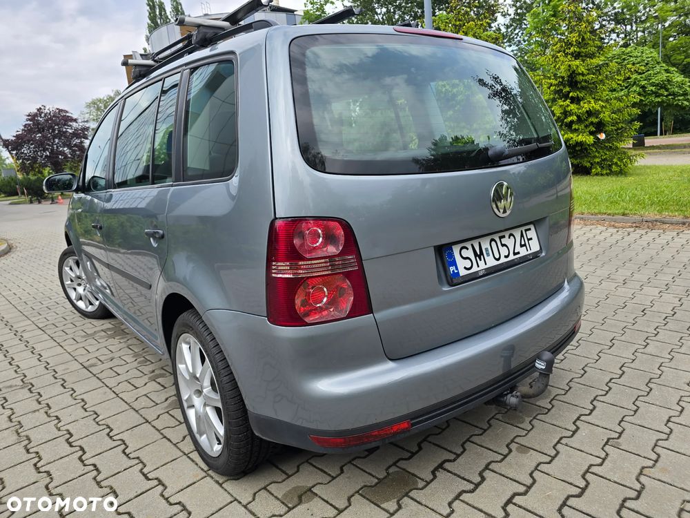 Volkswagen Touran 1.6 Basis - 25