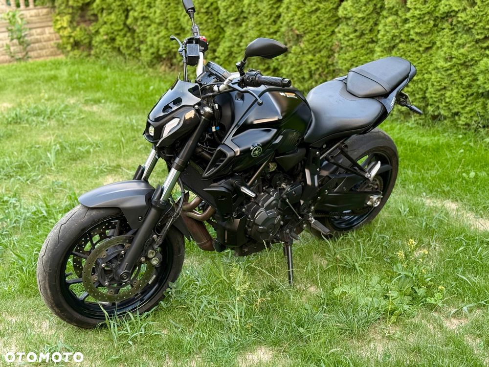 Yamaha MT - 8