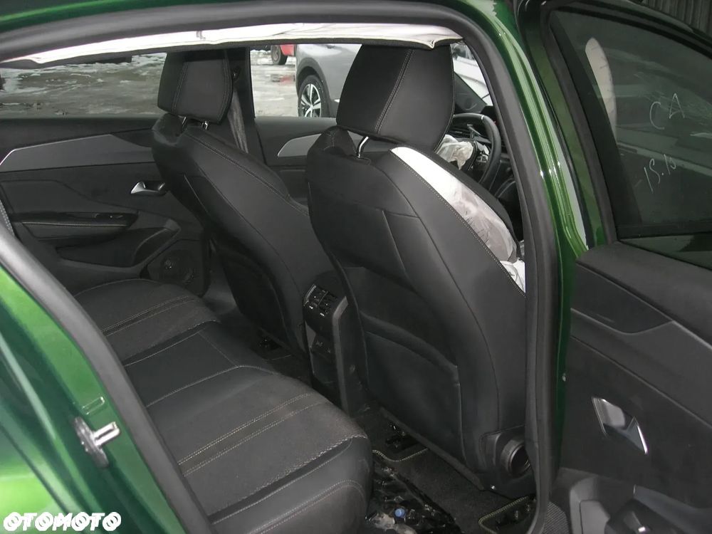 Peugeot 308 1.2 mHEV GT Exclusive S&S e-DCS6 - 17