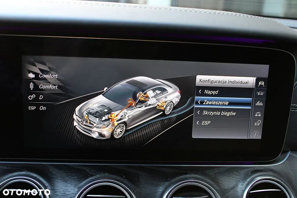 Mercedes-Benz Klasa E AMG 63 S 4-Matic+ - 29