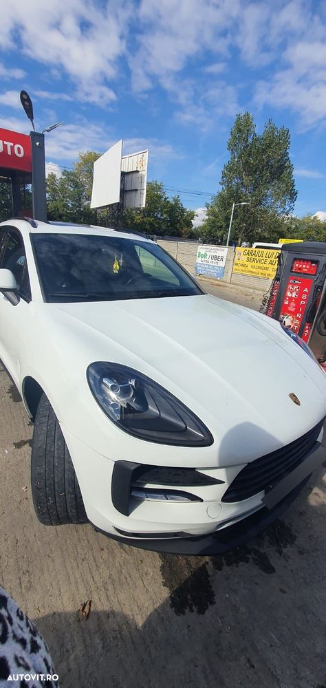 Porsche Macan - 3