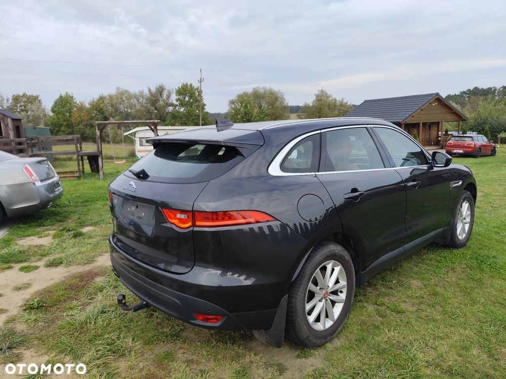 Jaguar F-Pace - 4