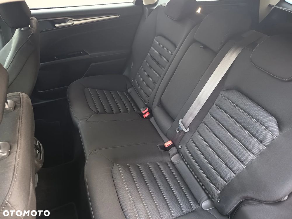 Ford Mondeo 2.0 EcoBlue Executive - 27