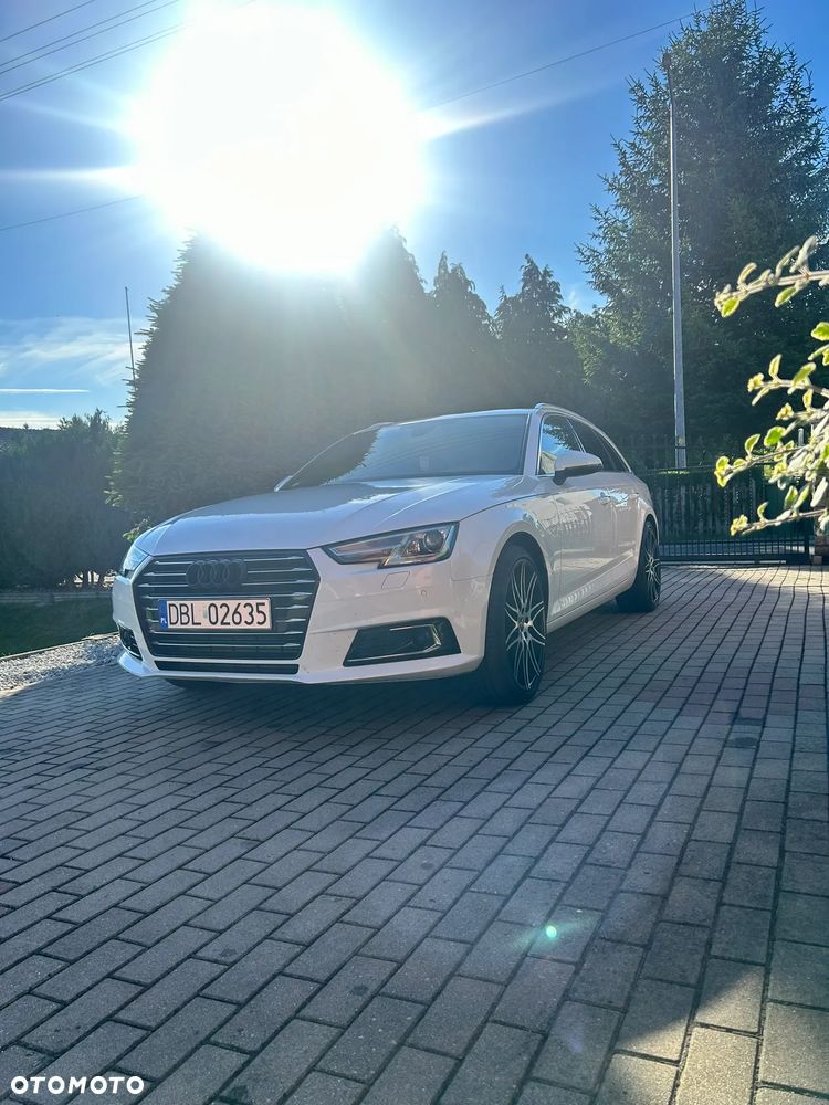 Audi A4 Avant 2.0 TFSI S tronic - 1