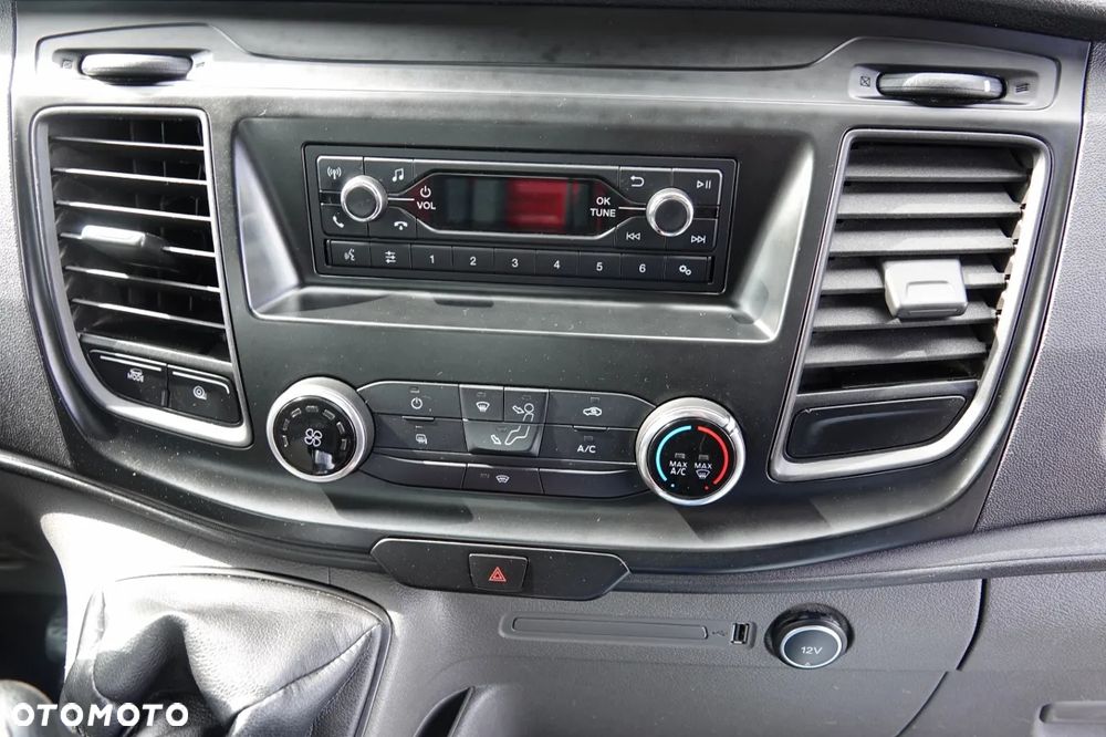 Ford TRANSIT 350 / PLATFORMA  / MANUAL / 3 MIEJSCA  / DMC 3500KG / - 32