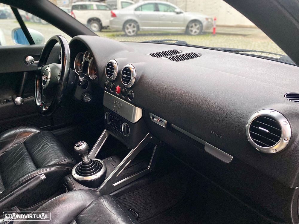 Audi TT Coupé 1.8 T quattro - 25