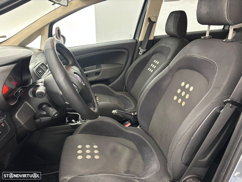 Fiat Grande Punto - 6