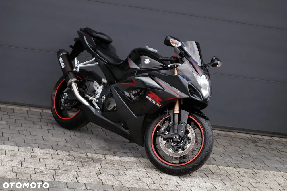 Suzuki GSX-R - 1