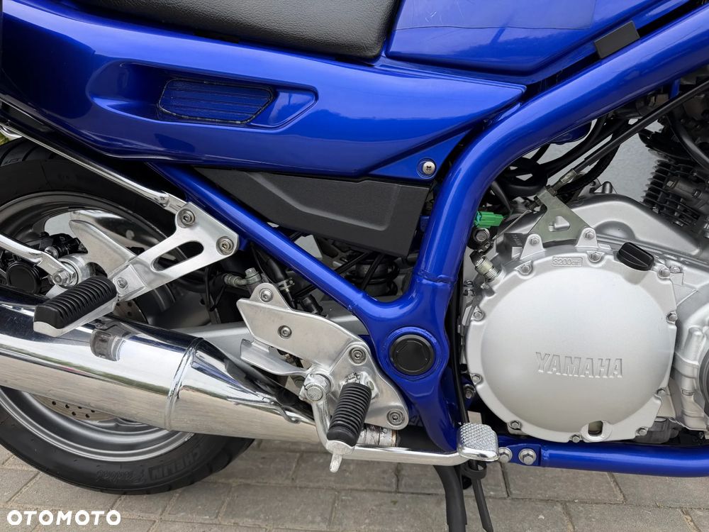 Yamaha XJ - 19