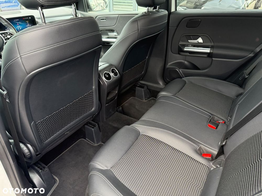 Mercedes-Benz Klasa B 180 d Progressive 7G-DCT - 12