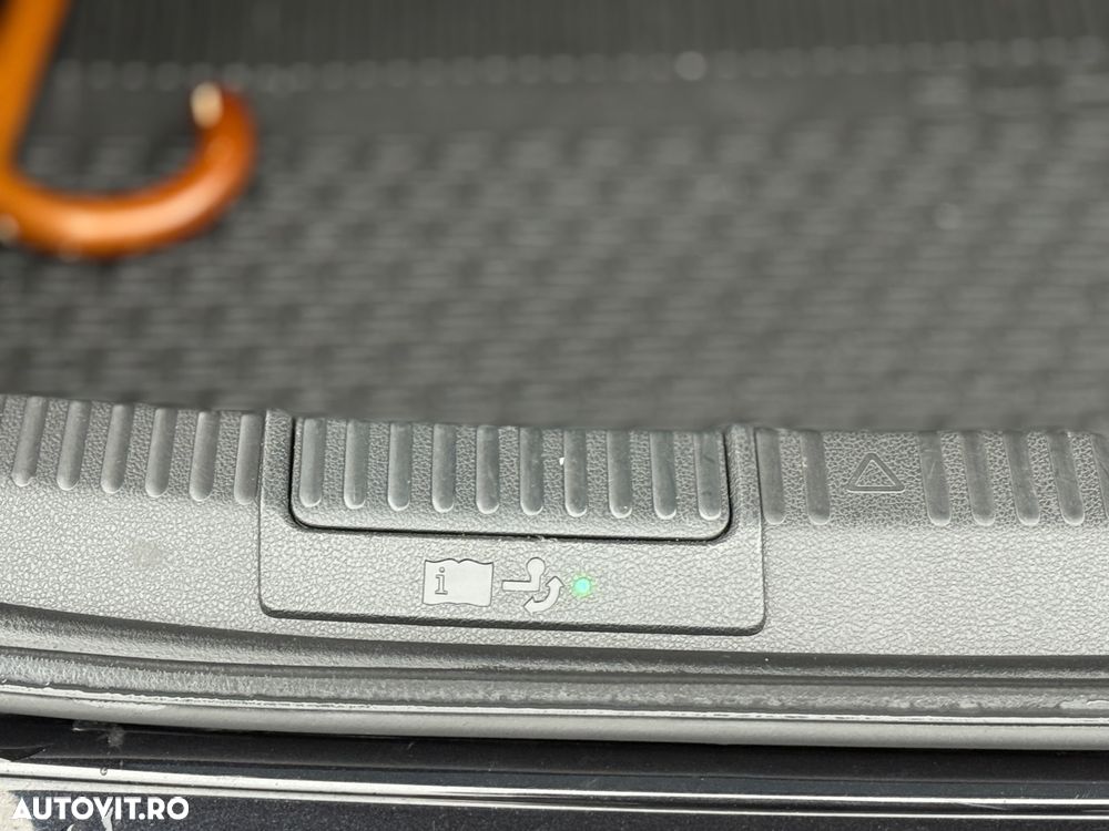 Skoda Superb 1.6 TDI DSG Style - 30