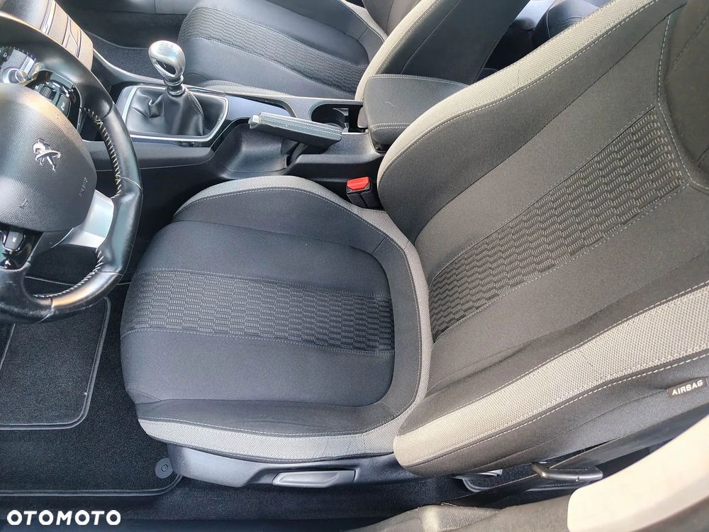 Peugeot 308 PureTech 130 Stop & Start Style - 15