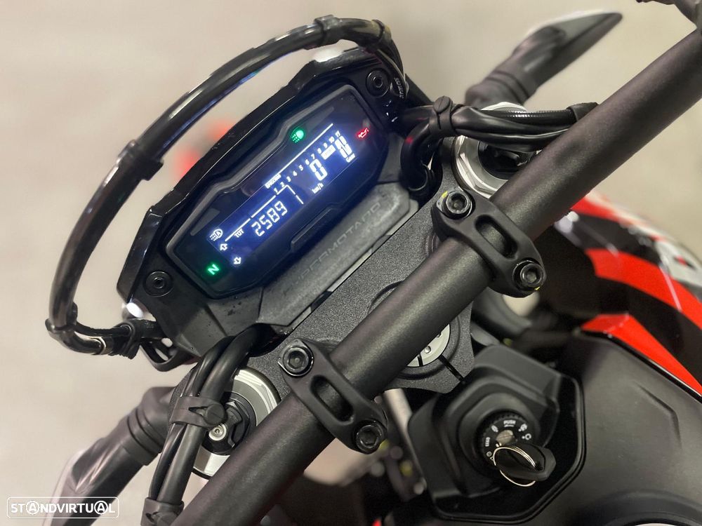 Ducati Hypermotard 698 RVE - 5