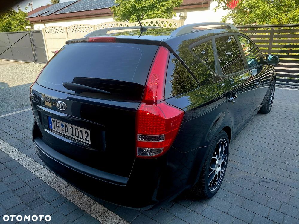 Kia Ceed - 5