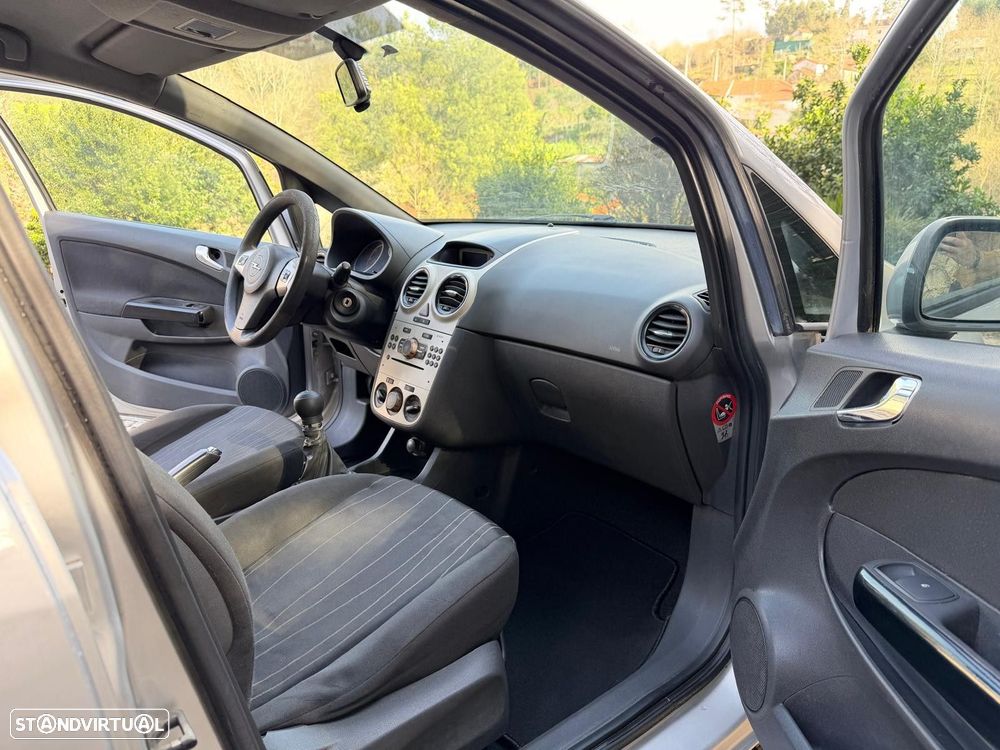 Opel Corsa 1.3 CDTi Enjoy - 9