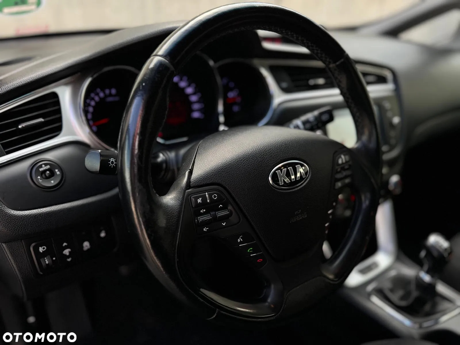 Kia Ceed 1.4 CVVT Dream Team Edition - 23