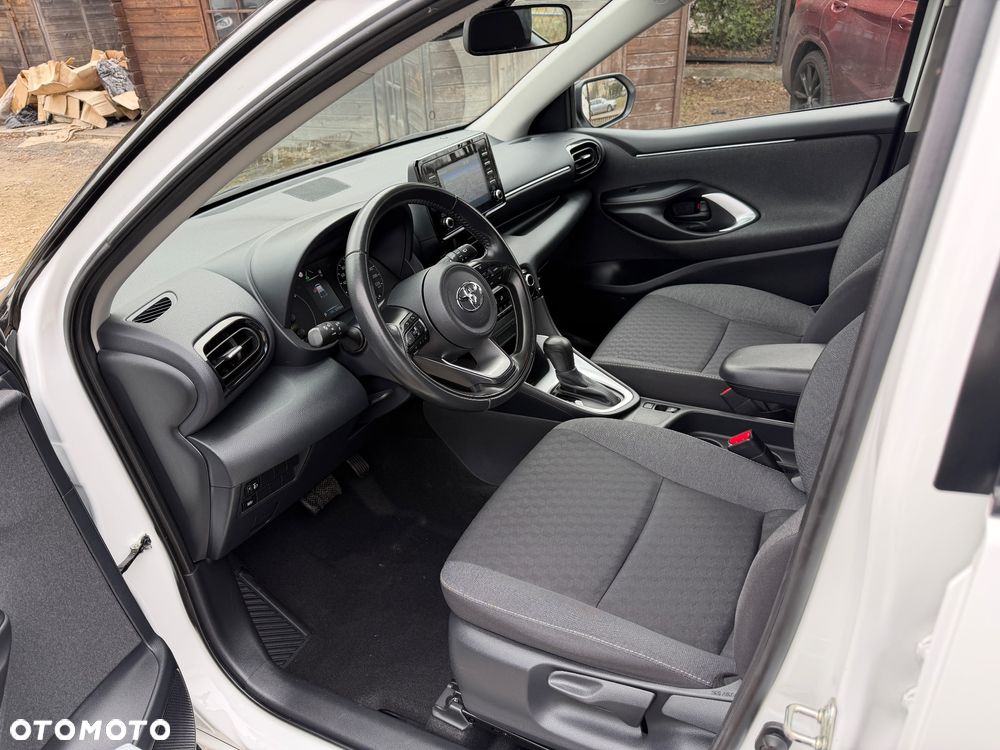 Toyota Yaris Hybrid 1.5 Executive - 17