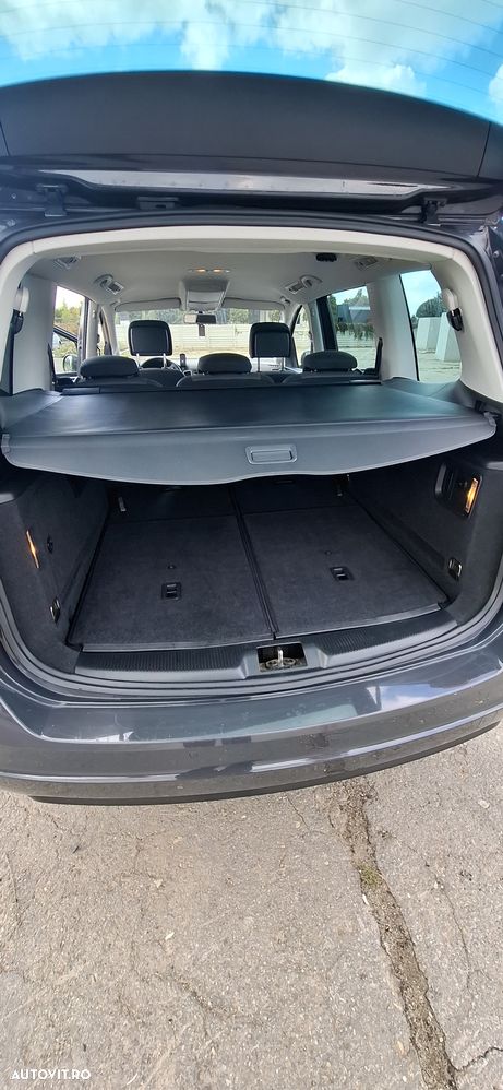 Volkswagen Sharan 2.0 TDI DSG 4MOTION Comfortline - 16